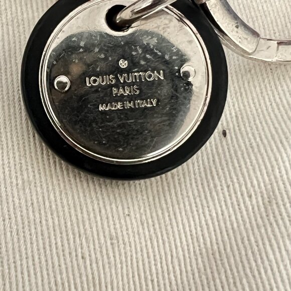 $695 Authentic LOUIS VUITTON Made in ITALY Unisex Leather Metal Charm Keyring - Picture 2 of 10